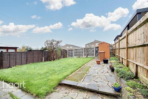 3 bedroom semi-detached house for sale, Lonsdale Road, Stevenage