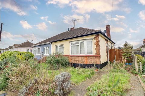 2 bedroom semi-detached bungalow for sale, Dulverton Close, Westcliff-On-Sea SS0