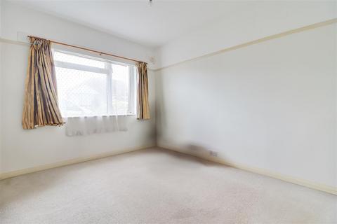 2 Dulverton Close, Westcliff-on-sea, SS0 0HS