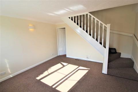 2 bedroom semi-detached house to rent, Thorne Way, Aylesbury HP20