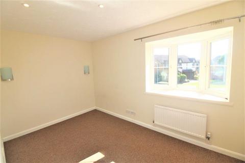 2 bedroom semi-detached house to rent, Thorne Way, Aylesbury HP20