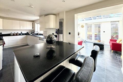 4 bedroom detached house for sale, Downs Valley Road, Woodingdean, BN2 6RG