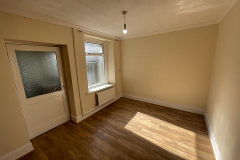 2 bedroom terraced house to rent, Pentremawr Rd, Swansea