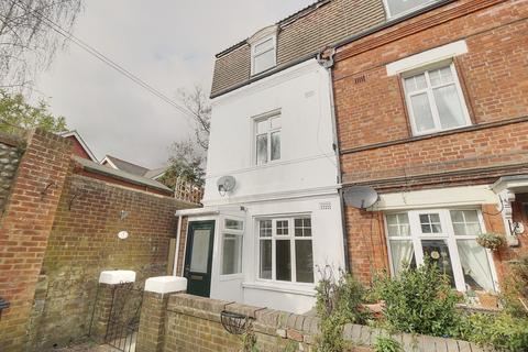 3 bedroom end of terrace house for sale, Vicarage Lane, Eastbourne BN20