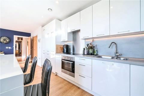 2 bedroom apartment for sale, Flat 38, Highbrook House, 49 Quayle Crescent, London