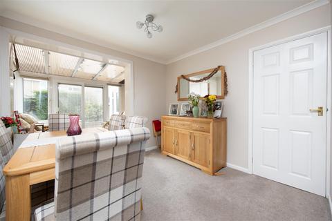 3 bedroom semi-detached house for sale, Chantry Gardens, Southwick