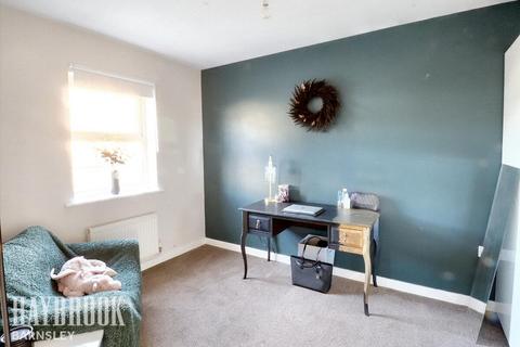 15 Cornfall Place, Barnsley, S70 6BW