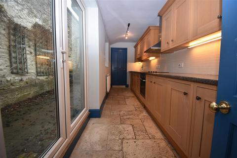 50 Eastgate, Pickering, YO18 7DU