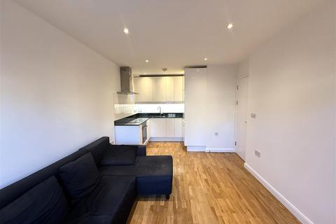 1 bedroom apartment to rent, Hale Lane, Mill Hill, NW7