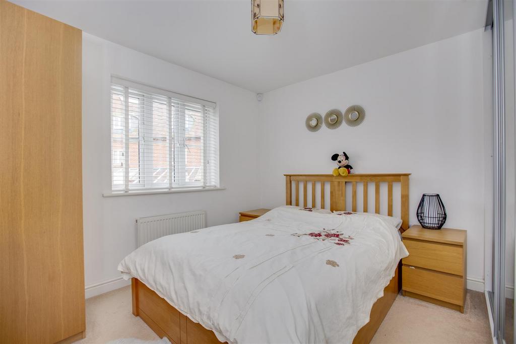 42 Wellesbourne Crescent, HP13 5 HF (LOW RES)-10.jp