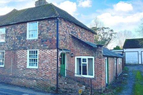 2 bedroom semi-detached house for sale, Bridge Street, Wye