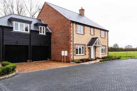 5 bedroom detached house for sale, Rectory Woods, Aylesbury HP18