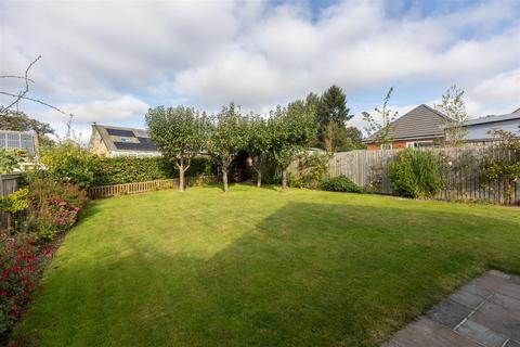 3 bedroom detached bungalow for sale, Corbie Way, Pickering