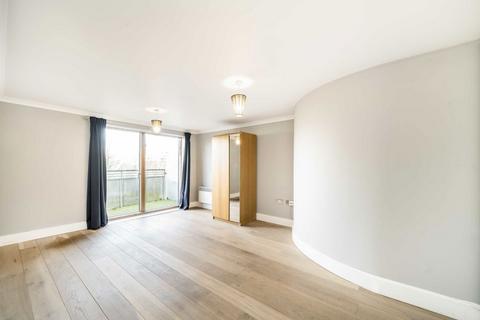 2 bedroom flat for sale, Chiswick High Road, London W4