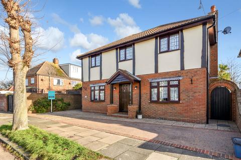 4 bedroom detached house for sale, Connaught Gardens, Desirable Thorpedene Position, Shoeburyness, Essex, SS3