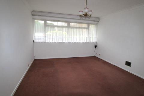 2 bedroom apartment for sale, Briarleas Gardens, Upminster RM14