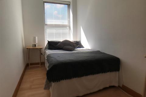 2 bedroom flat to rent, Shields Road, Byker