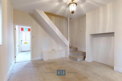 21 Clifton Road, Loughton, IG10 1EA