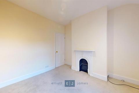 21 Clifton Road, Loughton, IG10 1EA