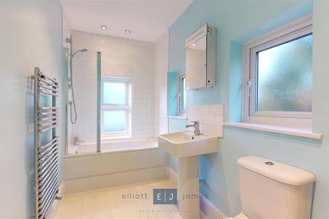 21 Clifton Road, Loughton, IG10 1EA