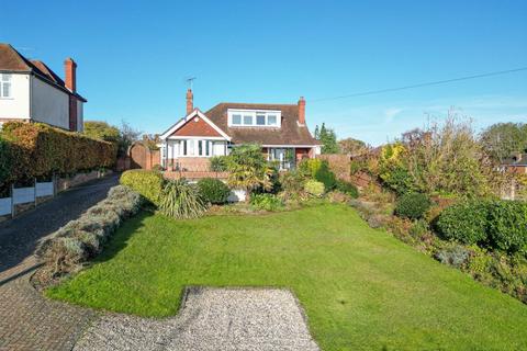 3 bedroom detached house for sale, Henley Road, Caversham