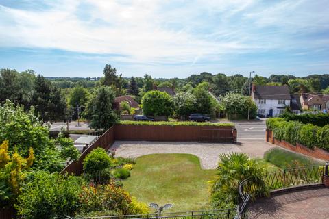 3 bedroom detached house for sale, Henley Road, Caversham, Reading