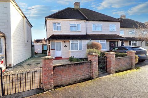 4 bedroom semi-detached house for sale, Molesey Close, Hersham Village KT12