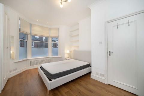 2 bedroom flat for sale, Constantine Road, London NW3