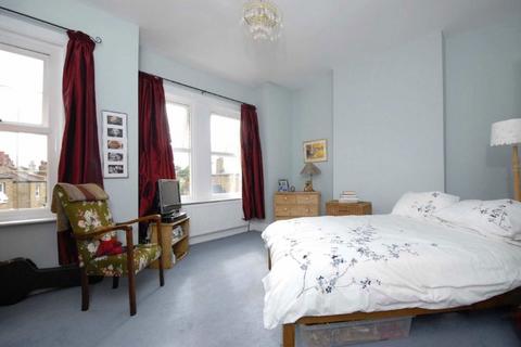 3 bedroom terraced house to rent, Phoebeth Road, London SE4