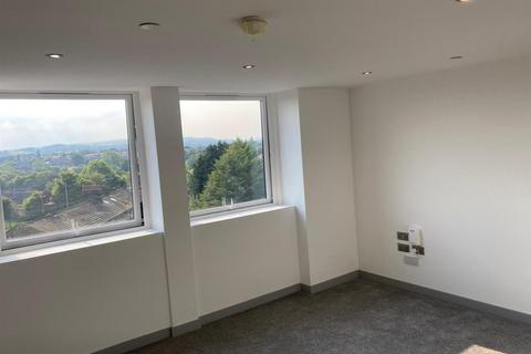 1 bedroom apartment to rent, Yeadon House, Leeds LS19