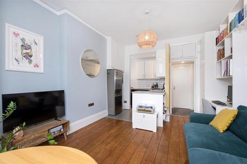 1 bedroom ground floor flat for sale, Haven Lane, Ealing, W5