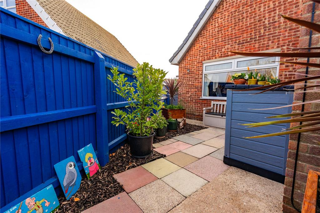 Rear Garden (2)