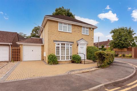 3 bedroom detached house for sale, Juniper Drive, Maidenhead