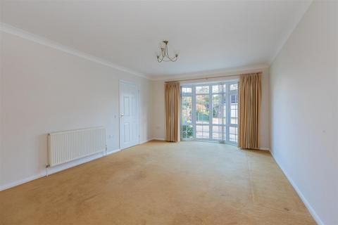 3 bedroom detached house for sale, Juniper Drive, Maidenhead