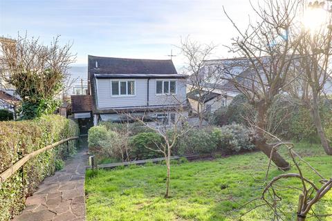 4 bedroom detached house for sale, Grand Parade, Leigh-On-Sea SS9