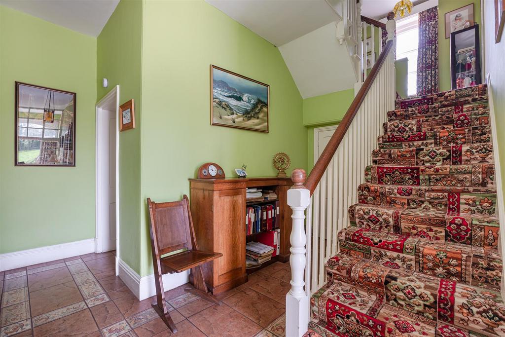 A 1 - Higher Bowden House Totnes internals - 22050