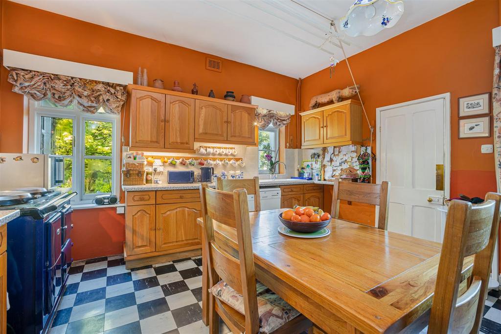 A 12 - Higher Bowden House Totnes internals - 2205