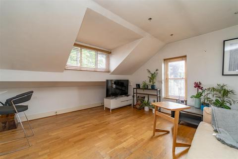 2 bedroom flat for sale, Catterick House, Catterick Road, Didsbury