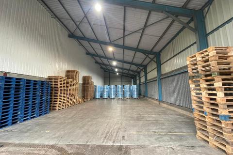 Warehouse to rent, Brentwood