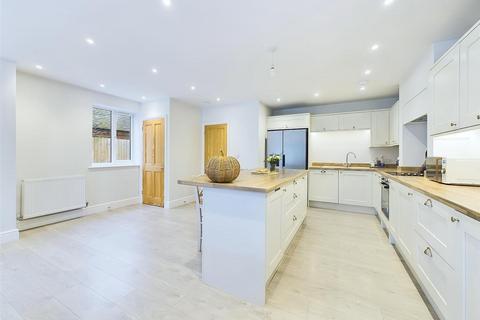 149 Longford Lane, Gloucester, GL2 9HD