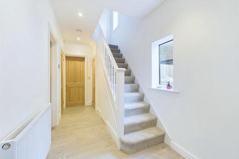149 Longford Lane, Gloucester, GL2 9HD
