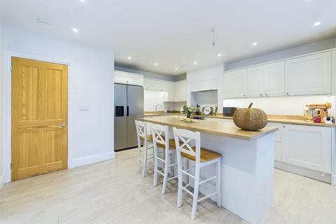 149 Longford Lane, Gloucester, GL2 9HD