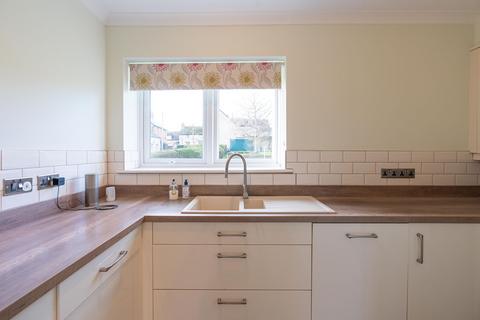 4 bedroom end of terrace house for sale, Hilltop Gardens, Islip, OX5