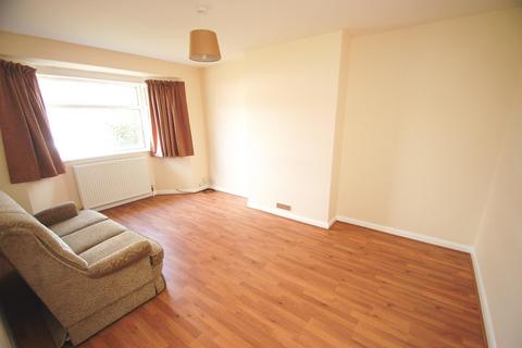 2 bedroom flat to rent, Beech Road, St Albans, AL3