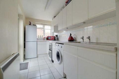 1 bedroom ground floor flat to rent, The Willows, Reading RG4