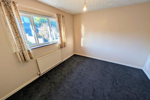 3 bedroom end of terrace house to rent, Tamar Close, Bettws, Newport