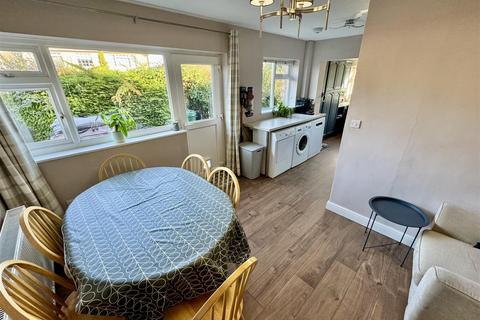 11 Priory Gardens, Easton In Gordano, Bristol, BS20 0PF