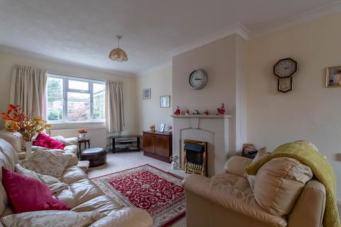 3 bedroom terraced house for sale, Kennedy Avenue, Macclesfield SK10