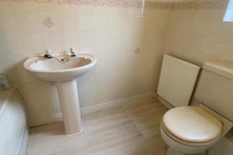 1 bedroom flat to rent, St. Marks View, Longwood, Huddersfield