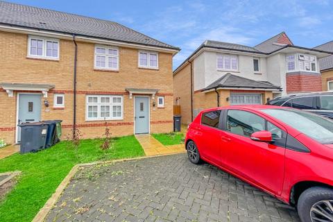 3 bedroom end of terrace house for sale, Whittle Drive, Luton, Bedfordshire, LU2 0FZ